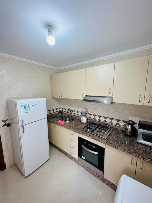 Apartamento Vacacional Achakar Playa&Piscina! 탕헤르 외부 사진